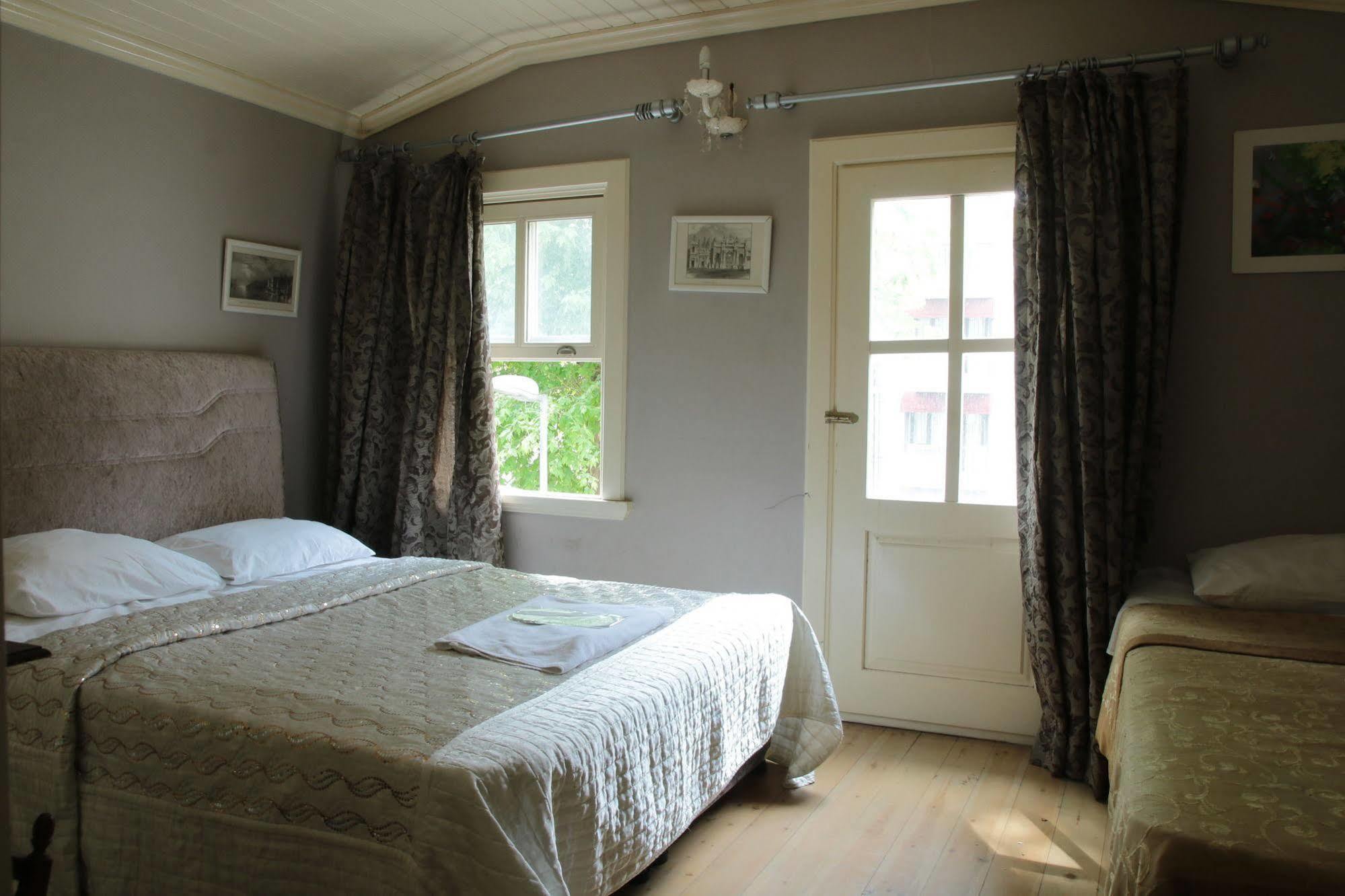 Eagles Budget Home Istanboel Buitenkant foto
